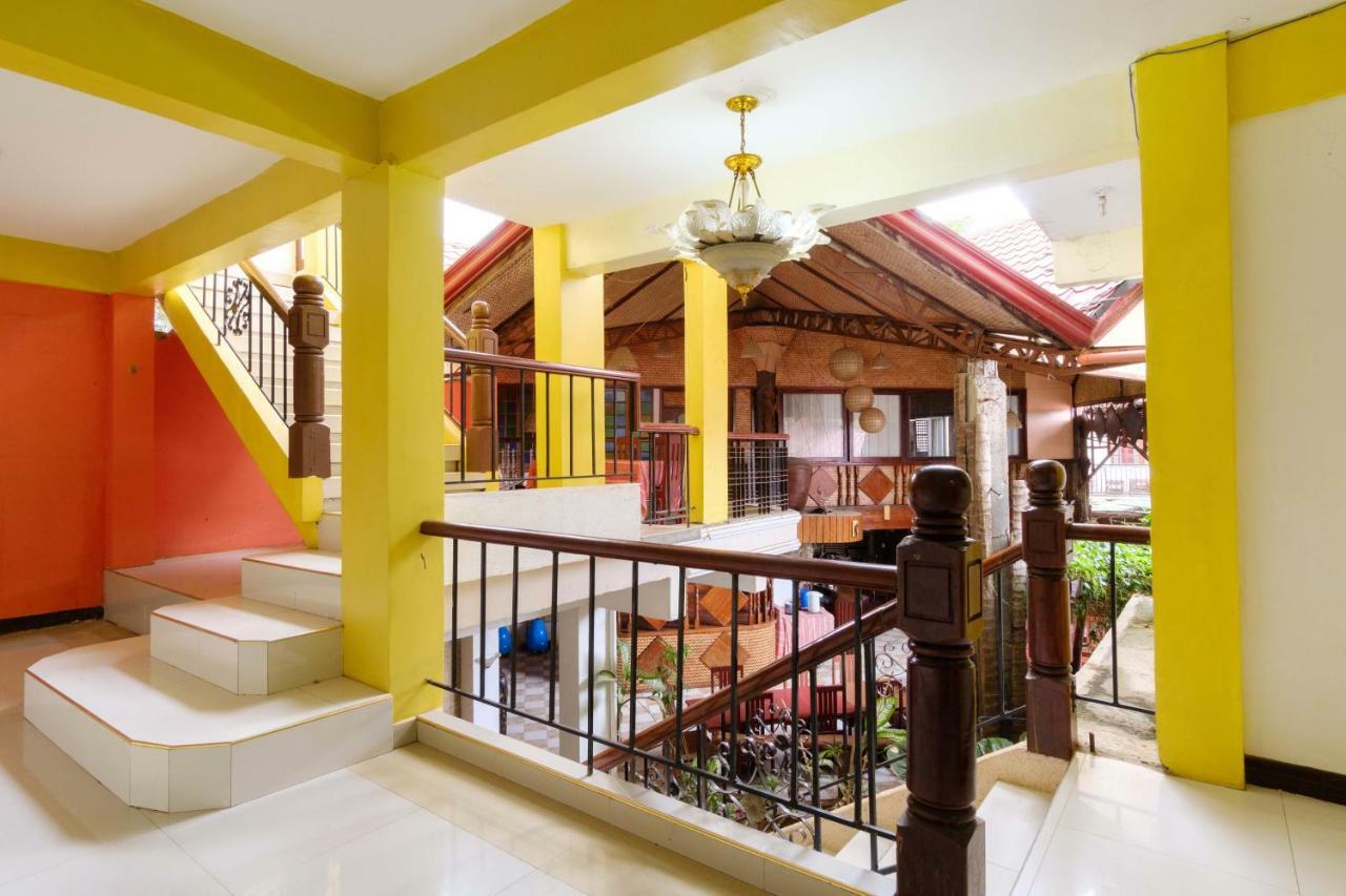 Oyo 621 De Loro Inn Puerto Princesa Exterior foto
